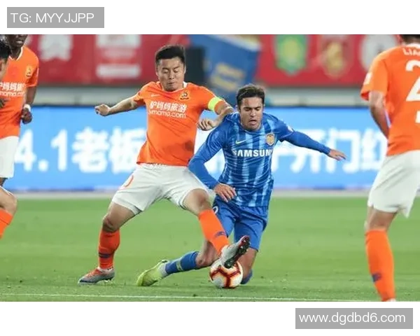 武汉足球队灵活性引发热议球迷与专家各执己见的争论分析